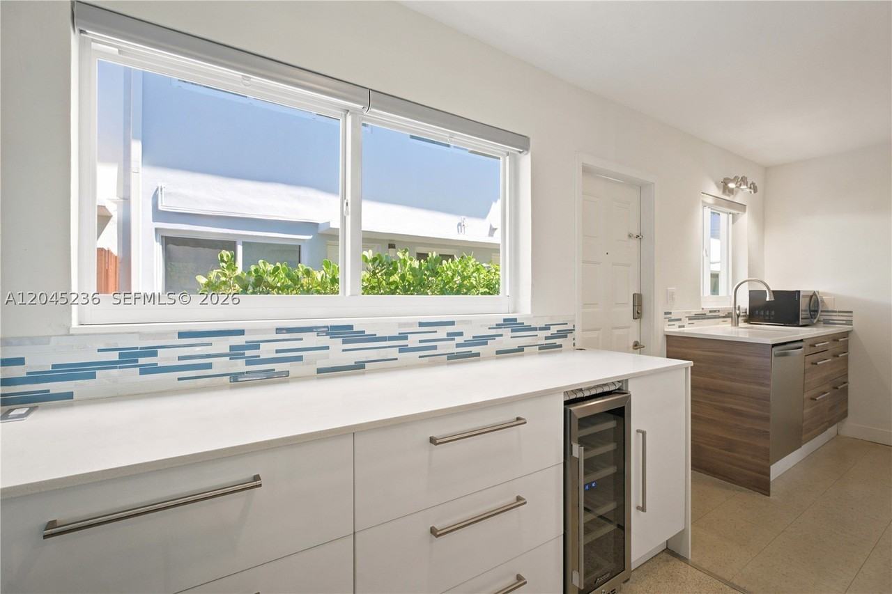 7334 Gary Ave #7334 - Photo 4 of 15