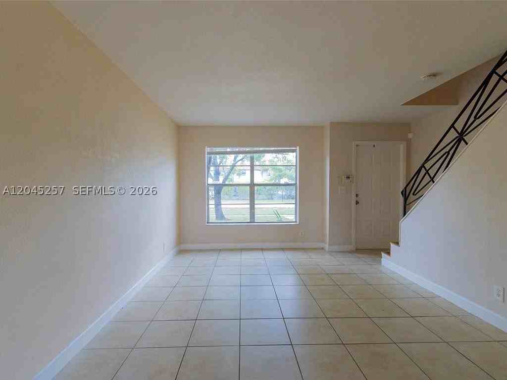4648 Nw 9th Dr #4648 - Photo 5 of 26