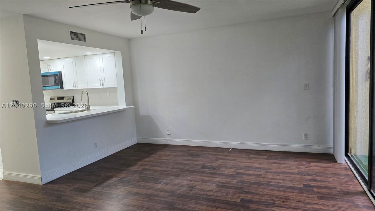 2810 Sw 87th Ave #910 - Photo 6 of 18