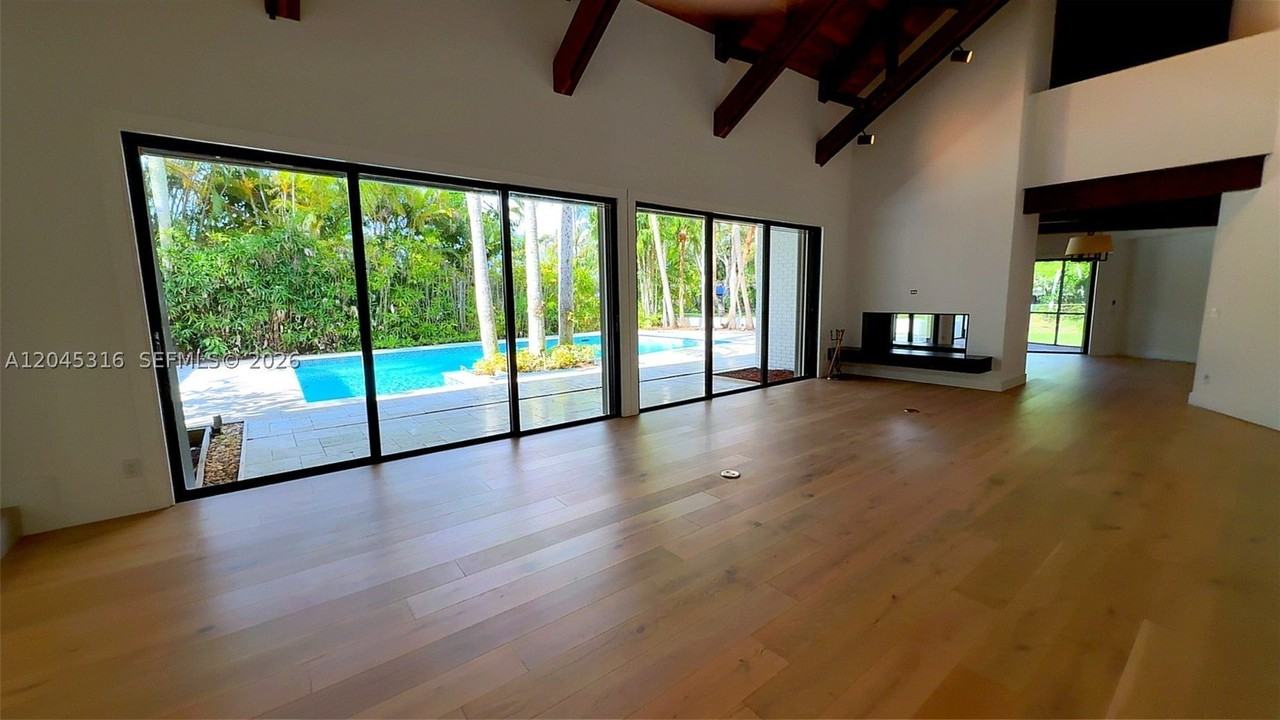 8925 Sw 102nd Ter #0 - Photo 7 of 50