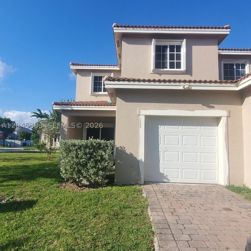 14264 Sw 272nd Ln - Photo 2 of 20