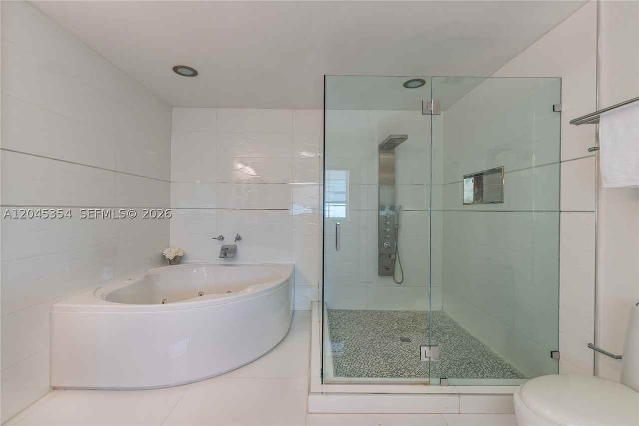 5132 Nw 106th Ave #5132 - Photo 3 of 35