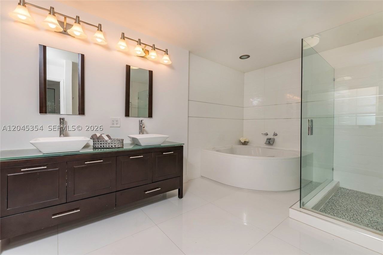 5132 Nw 106th Ave #5132 - Photo 4 of 35