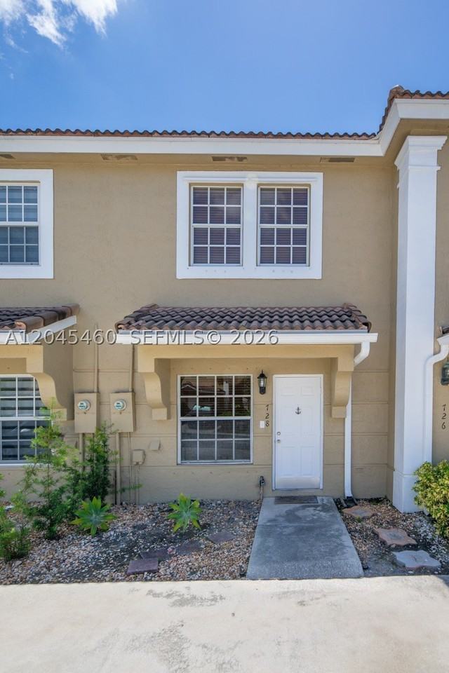 728 Sw 122nd Ave #0 - Photo 4 of 32