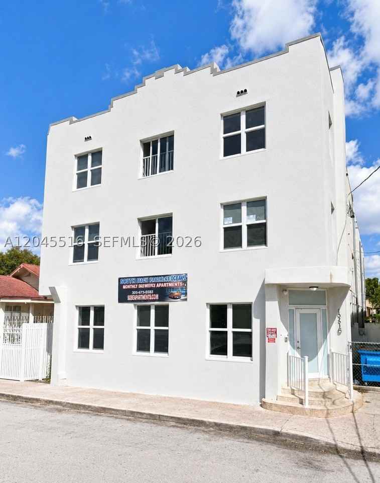 1051 Nw 2nd St #10