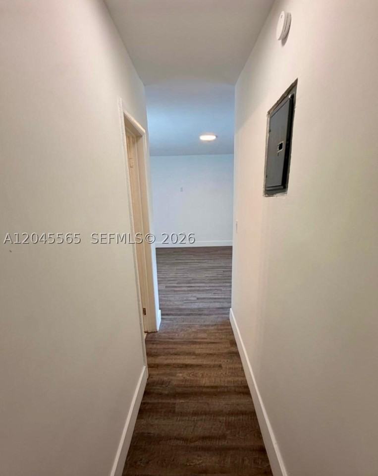 7535 Ne 2nd Ct #4 - Photo 7 of 19