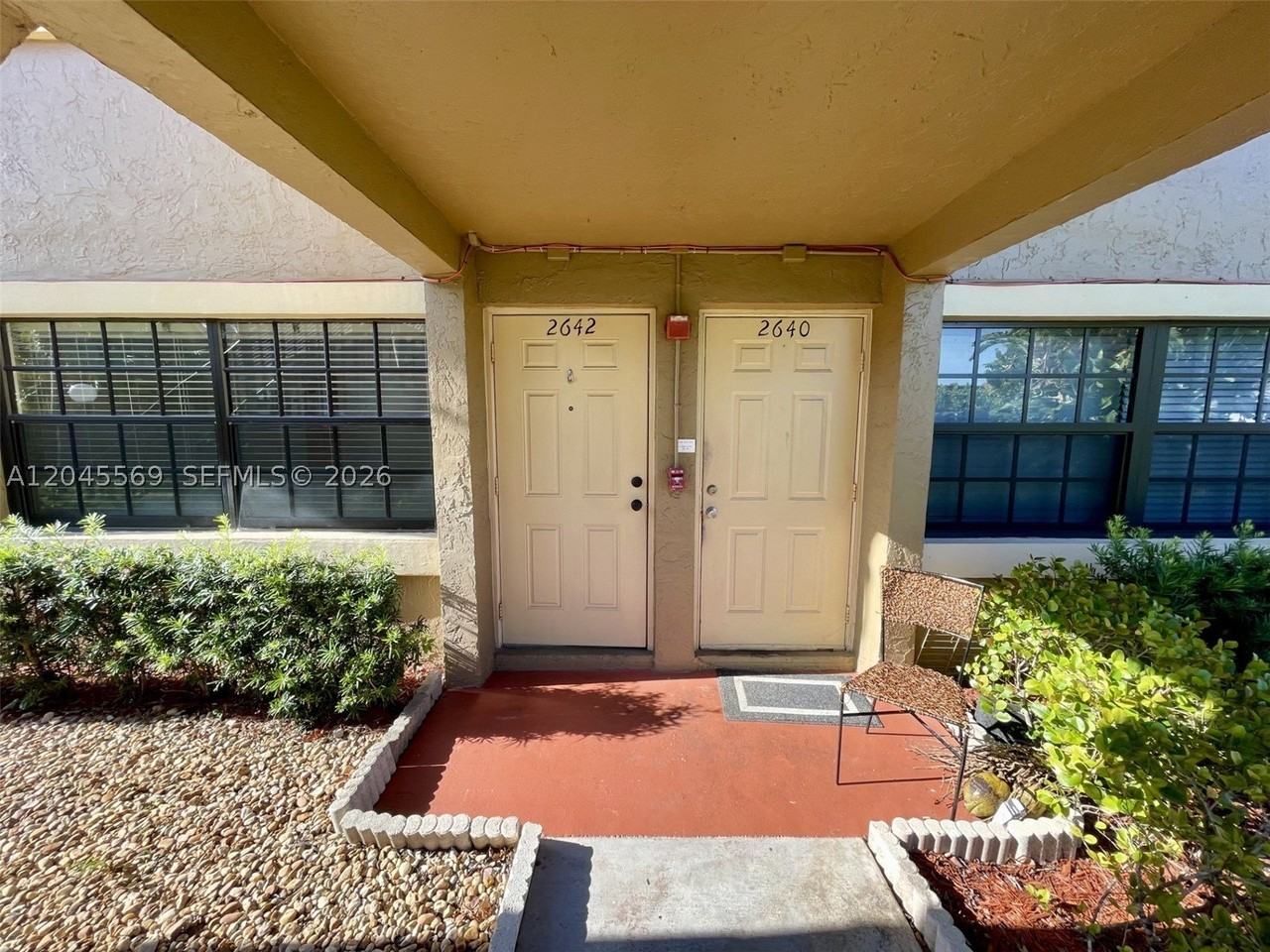 2642 Riverside Dr #2642 - Photo 2 of 26