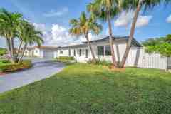1807 Sw 102nd Pl - Photo 1 of 1