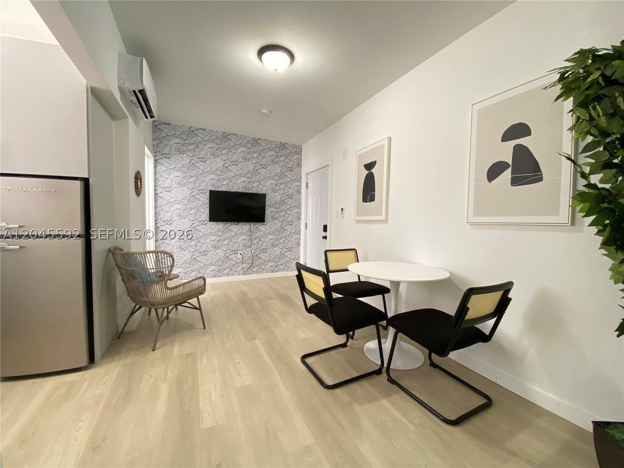 1553 Sw 7th St #15 - Photo 3 of 9