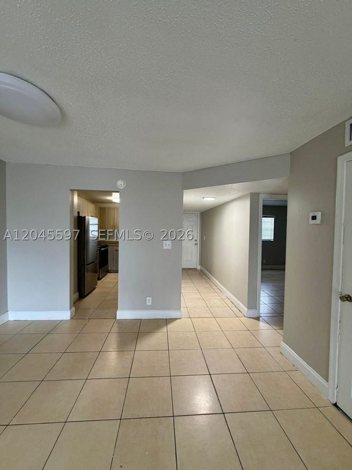 2011 Nw 55th Ave #209 - Photo 6 of 15