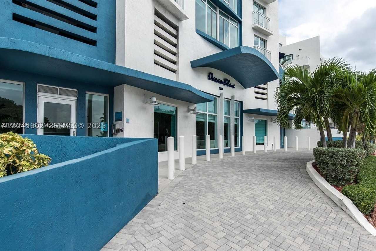 7600 Collins Ave #712 - Photo 2 of 26