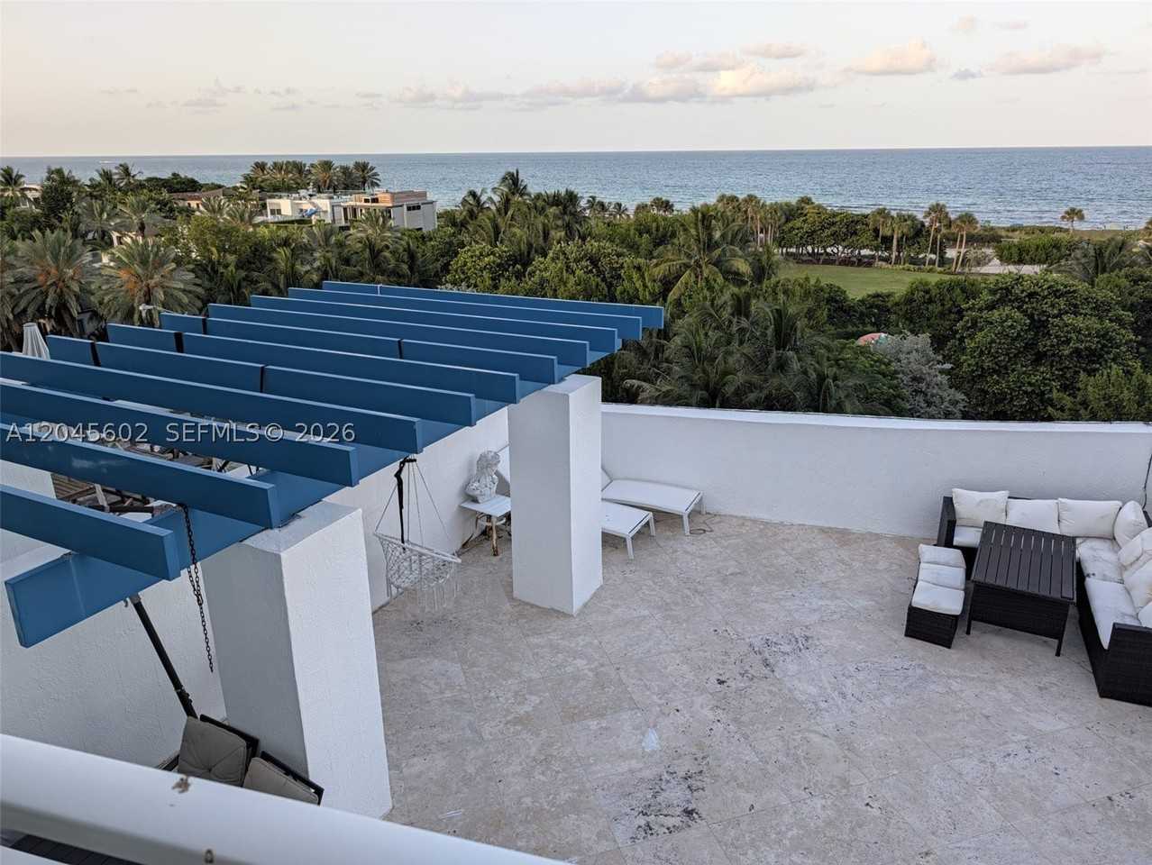 7600 Collins Ave #712 - Photo 6 of 26