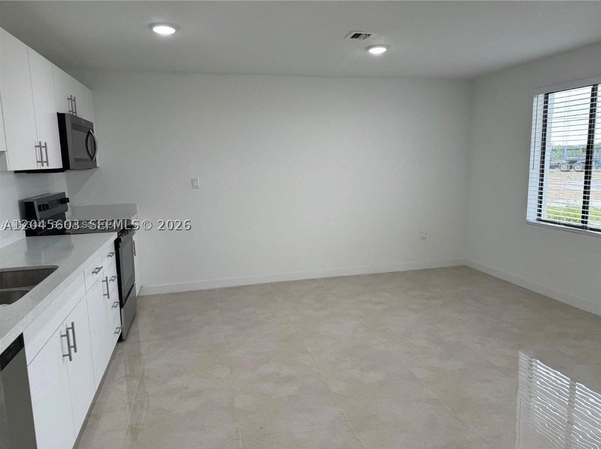 26114 Sw 146th Ct #26114 - Photo 4 of 18
