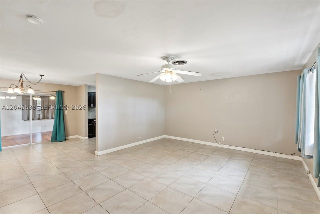 5081 Sw 95th Ave #0 - Photo 4 of 18