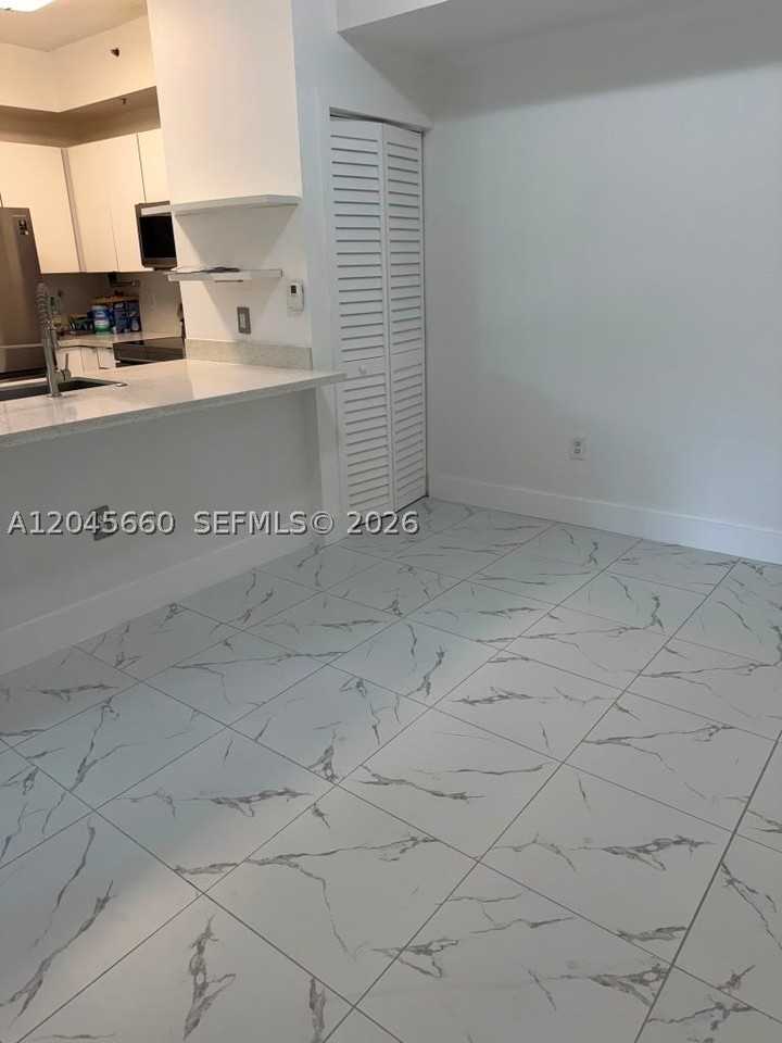 7220 Nw 114th Ave #105 - Photo 7 of 12