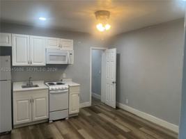 featured image of 2118 N 19th Ave #1-4