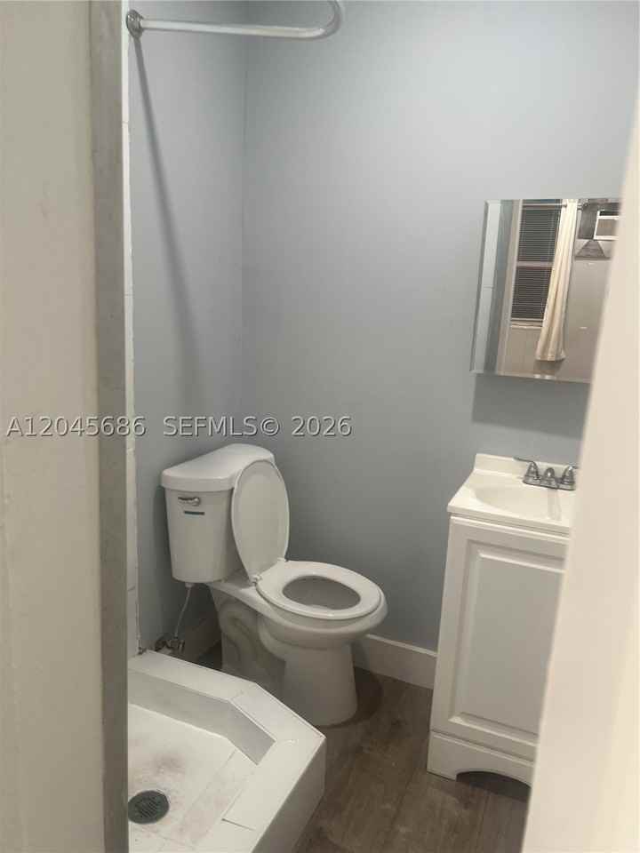 2118 N 19th Ave #1-4 - Photo 5 of 12