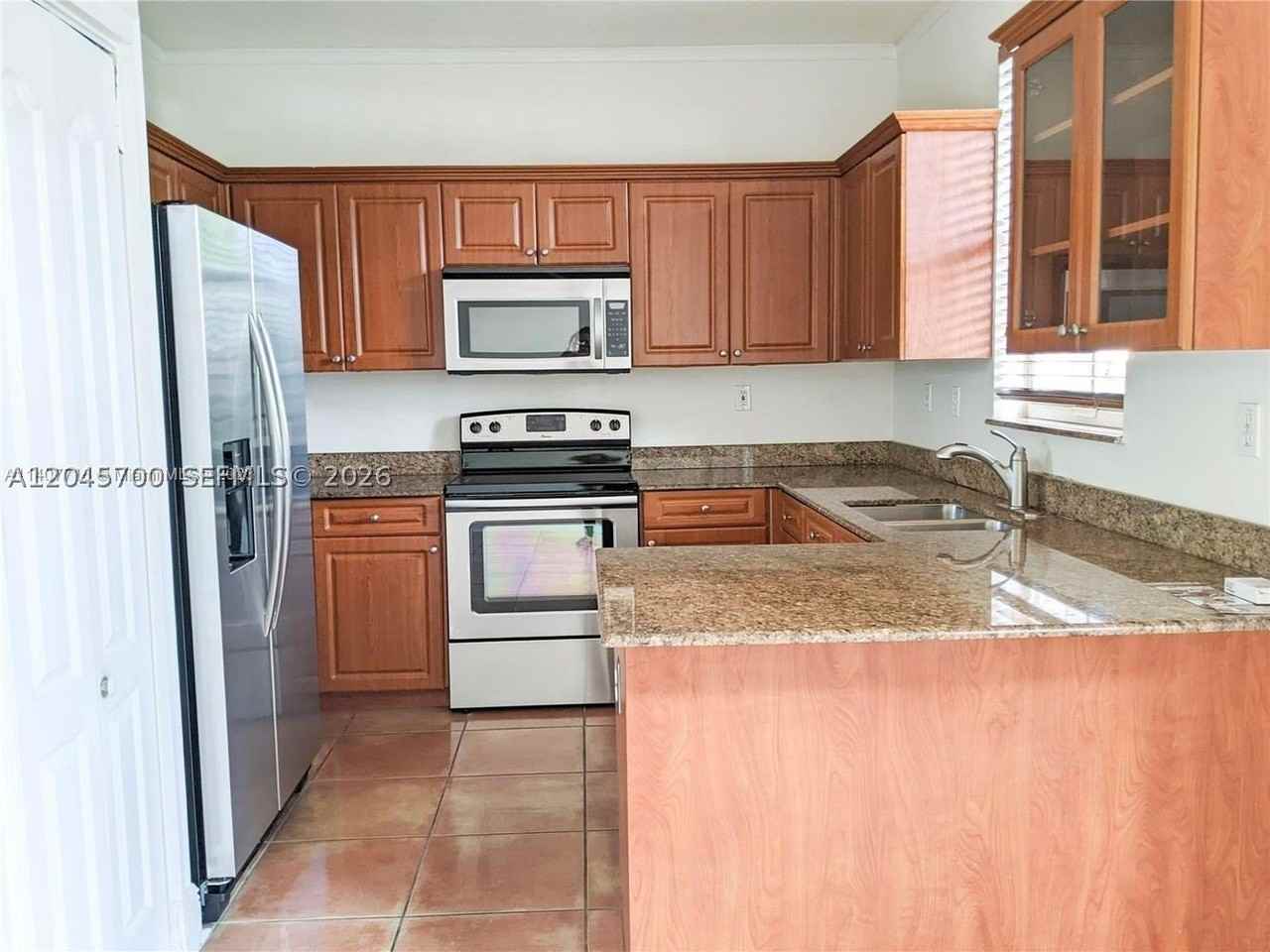 8853 Sw 108th Pl - Photo 6 of 24