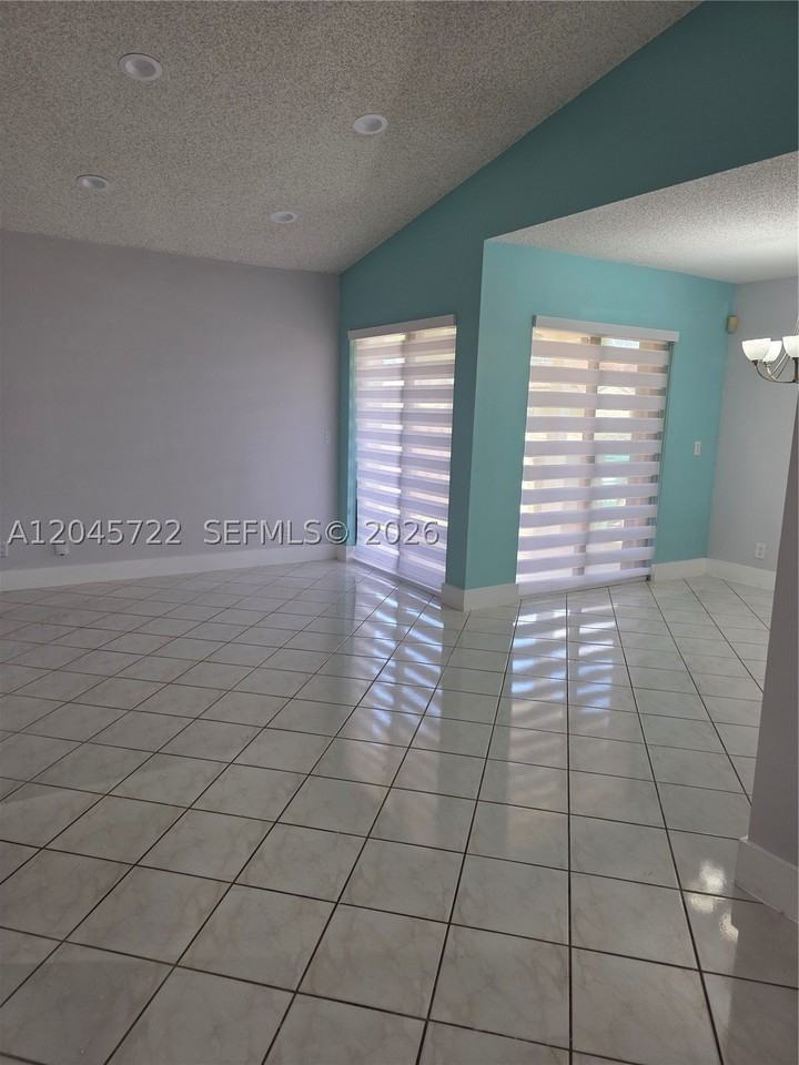 6119 Nw 171st St #6116 - Photo 4 of 42