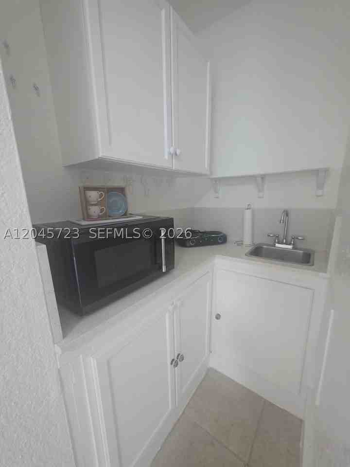 10861 Nw 22nd Ct #0 - Photo 7 of 13