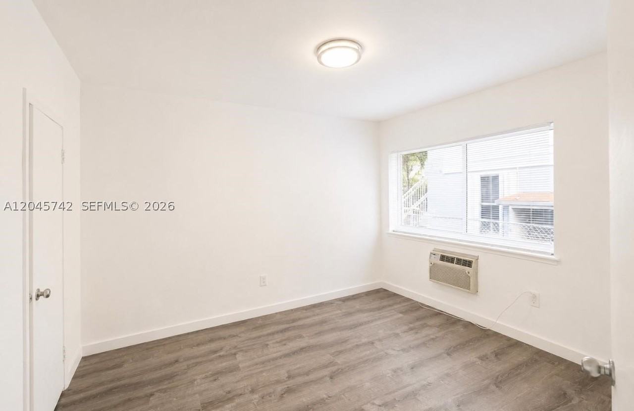 7600 Dickens Ave #2 - Photo 3 of 9