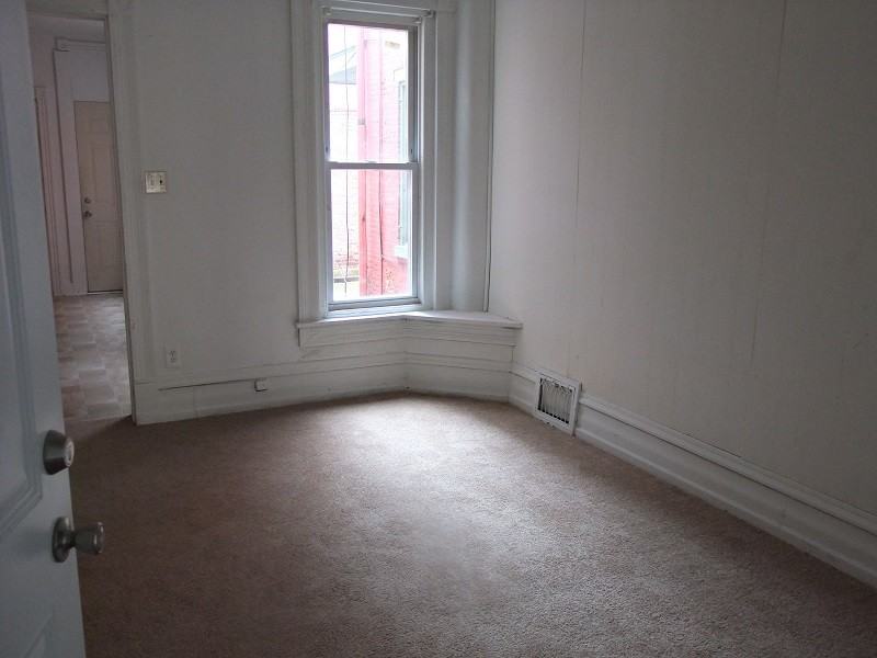 728 A FRANKLIN ST - Photo 2 of 7