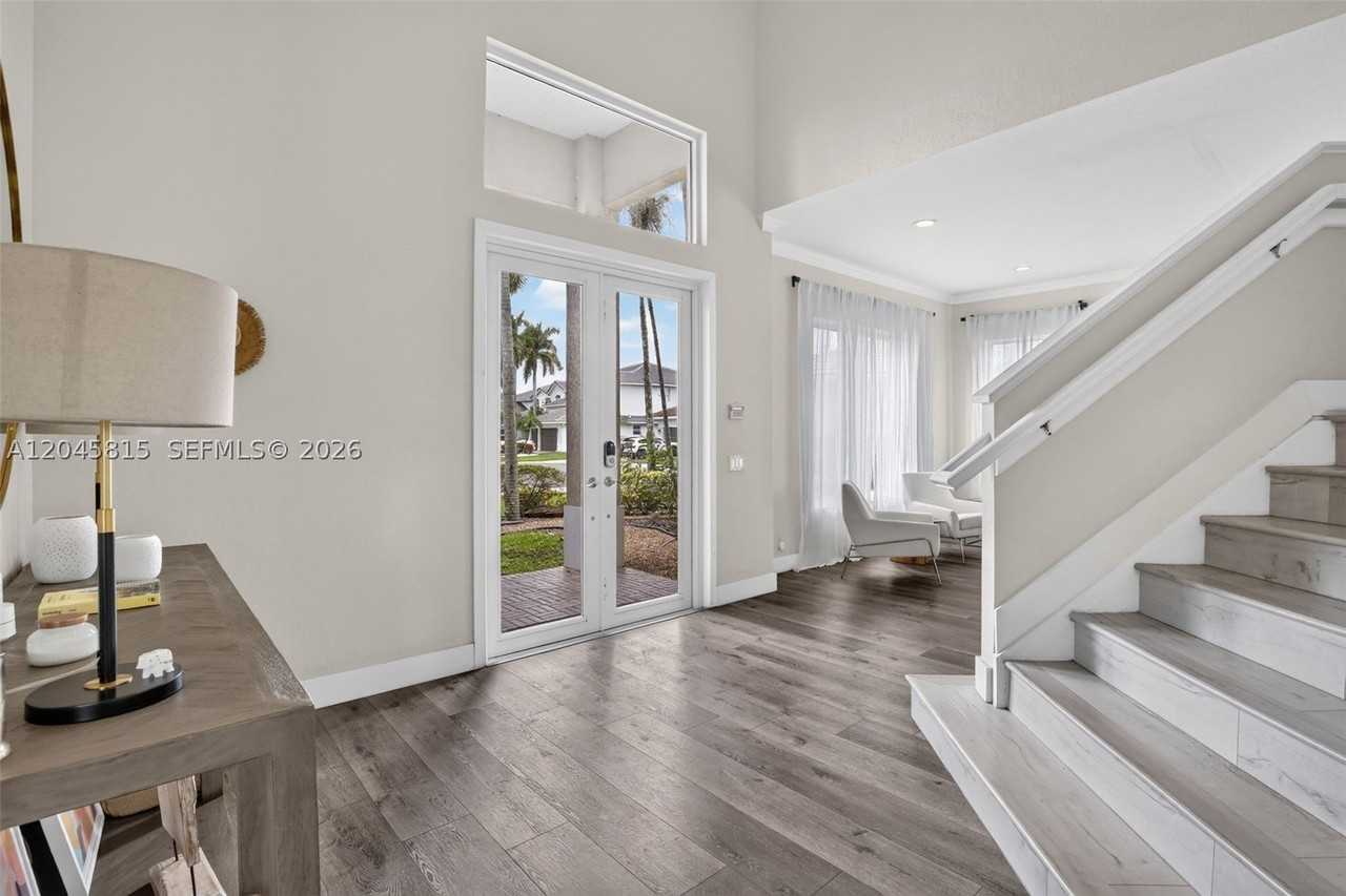 981 Waterside Cir - Photo 7 of 50