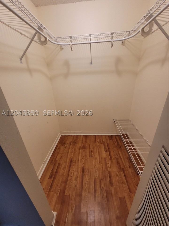 1800 N Lauderdale Ave #1210 - Photo 5 of 19