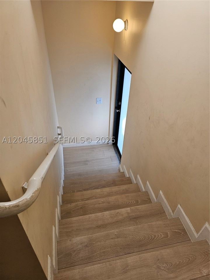 10455 Sw 179th St #1 - Photo 4 of 16