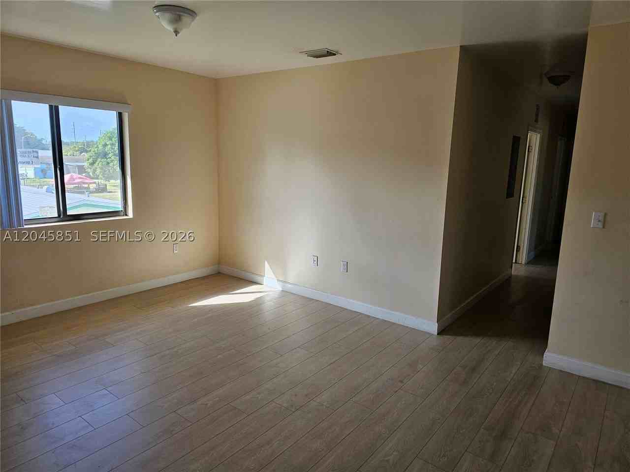 10455 Sw 179th St #1 - Photo 7 of 16