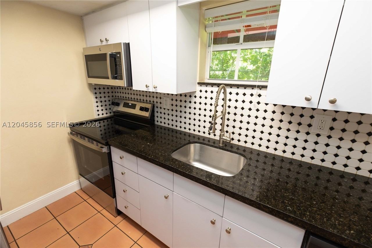 2945 Day Ave #2953 - Photo 4 of 11