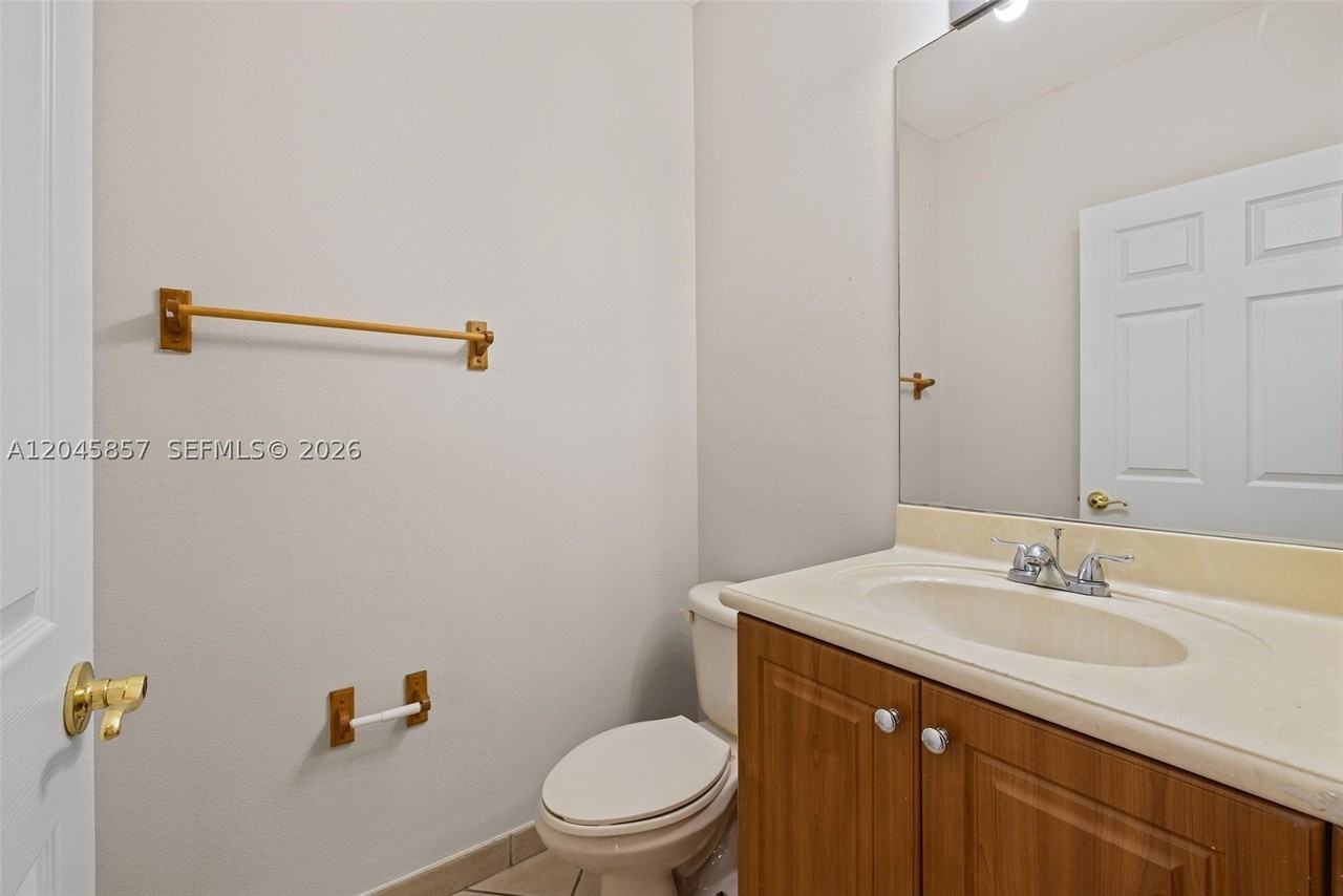 8401 Sw 25th Ct #106 - Photo 6 of 33