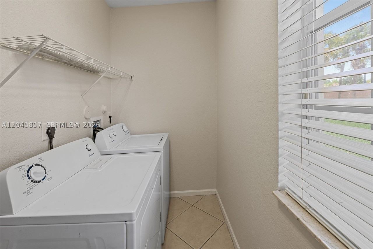 8401 Sw 25th Ct #106 - Photo 7 of 33
