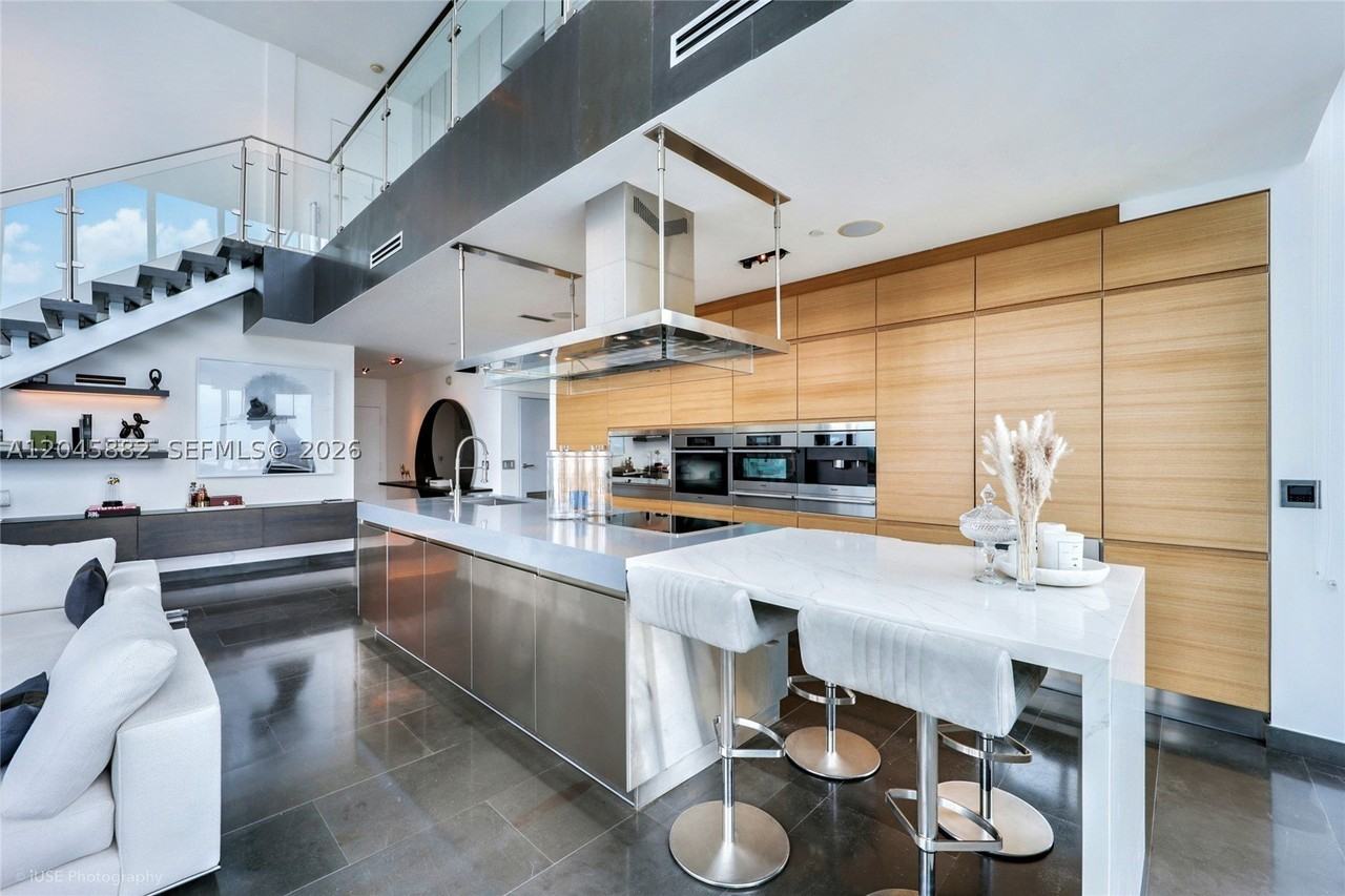 888 Biscayne Blvd #5112 - Photo 4 of 13