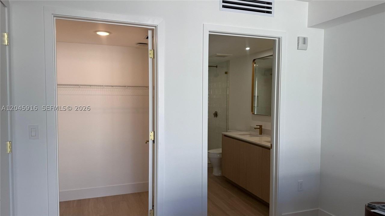 90 NE 32nd #511 - Photo 3 of 19