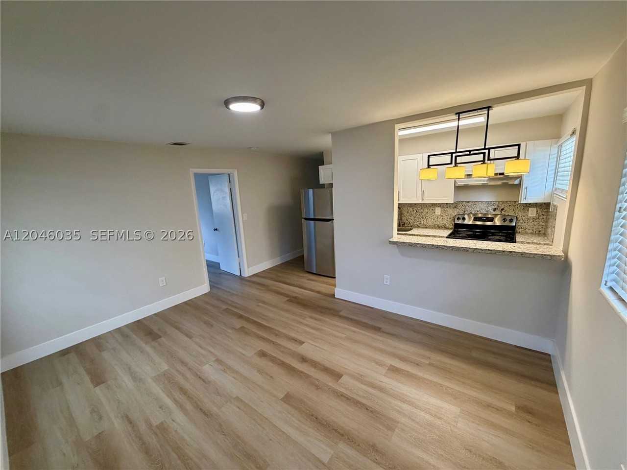11344 Sw 2nd St - Photo 2 of 15