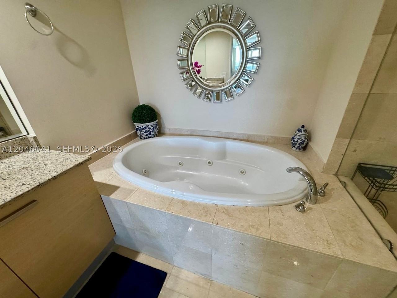 1830 S Ocean Dr #4806 - Photo 5 of 19