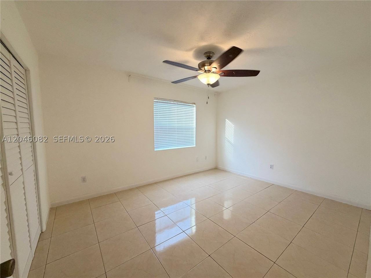 5960 Ne 5th Ct #2 - Photo 6 of 10