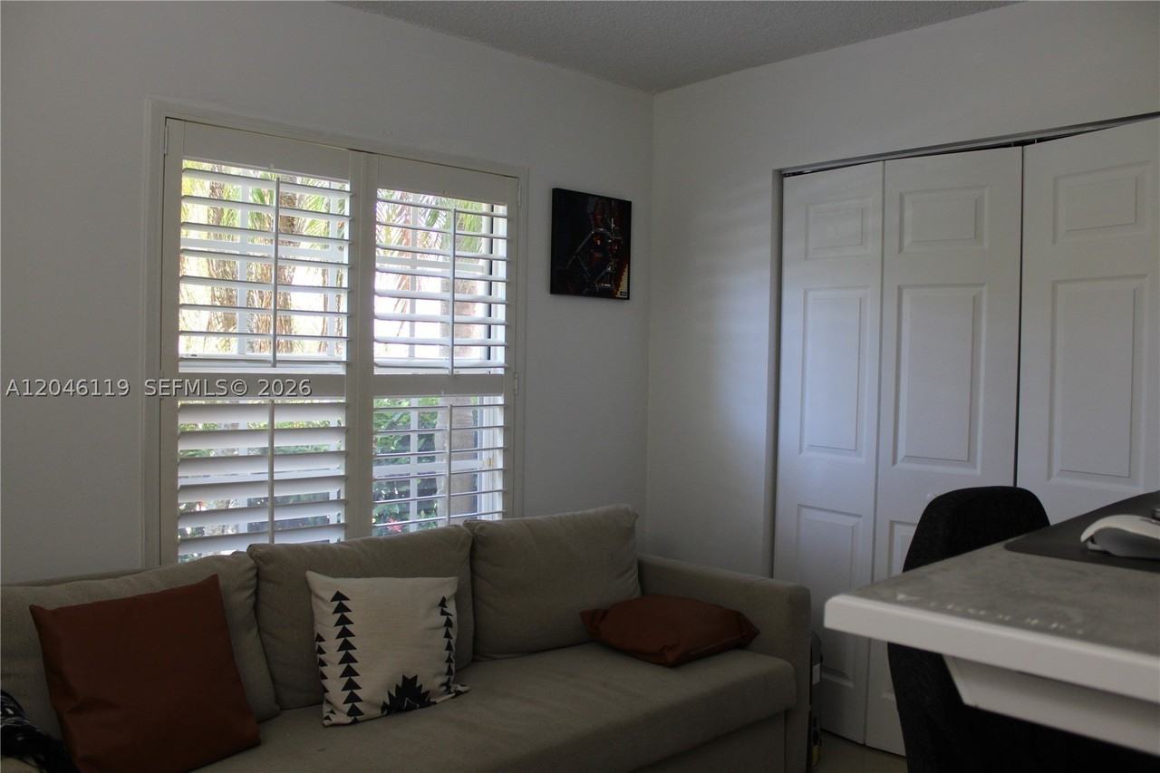 312 Bridgeton Rd - Photo 6 of 13
