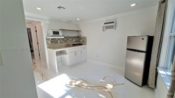 featured image of 1028 S 62nd Ave #B