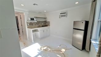 1028 S 62nd Ave #B - Photo 1 of 1