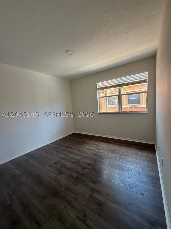 2201 Clipper Pl #5405 - Photo 4 of 26
