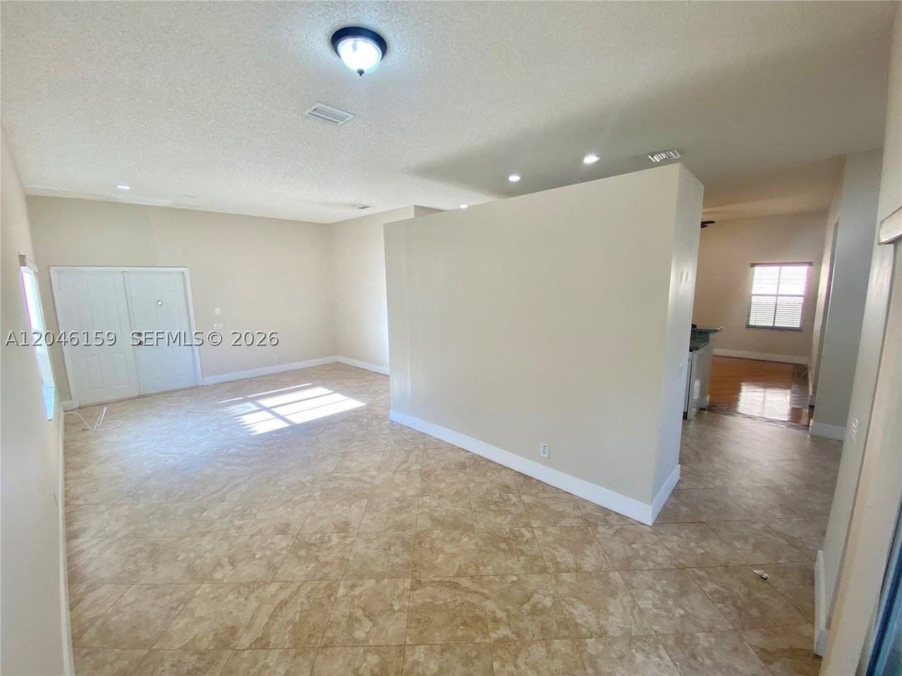 837 Tanglewood Cir - Photo 3 of 22