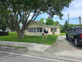 2121 Nw 28th St - Photo 1 of 1