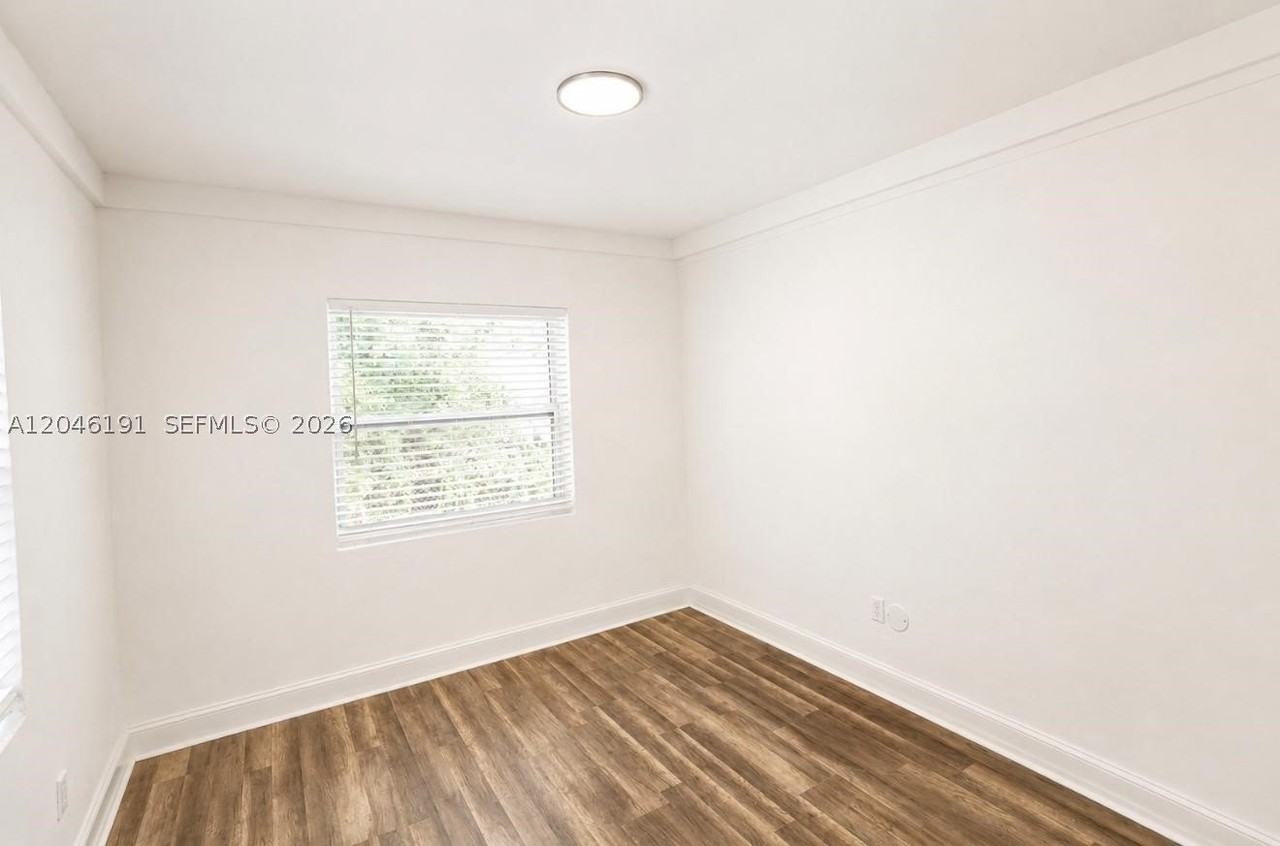 5623 Nw 4th Ave #5623 - Photo 6 of 12