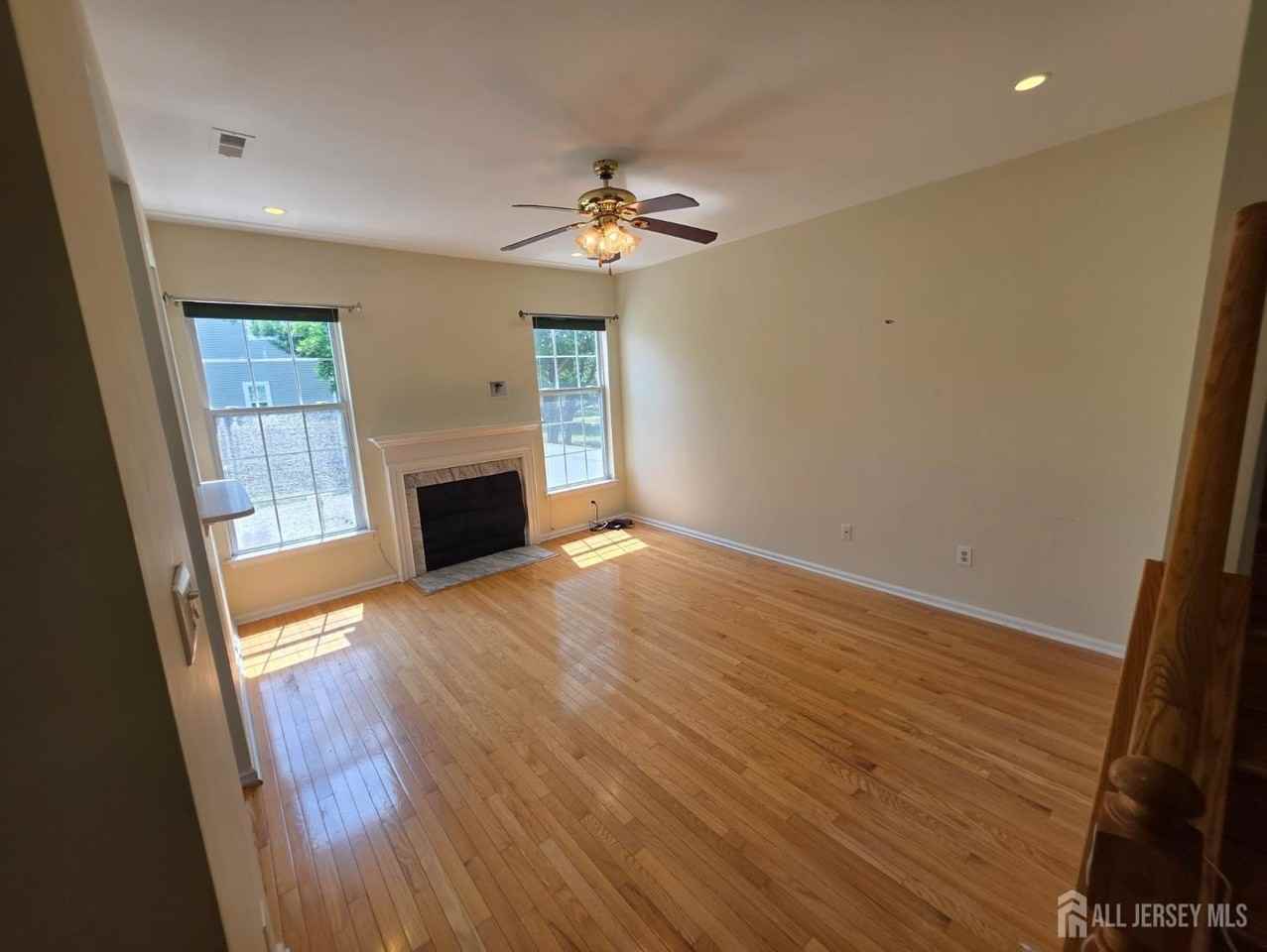 1301 Dahlia Cir - Photo 6 of 29