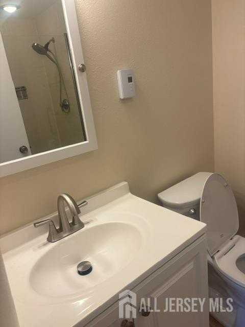 242 Marblehead Ln #B - Photo 5 of 22
