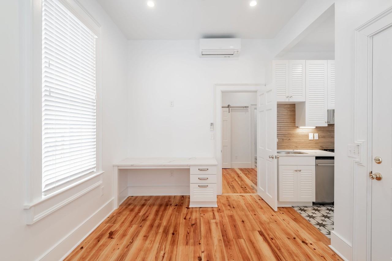 178 Broad St #B - Photo 5 of 14