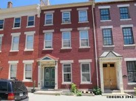 featured image of 1124 Locust St #3