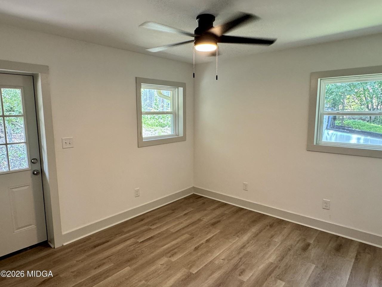 1473 Calhoun St - Photo 6 of 12